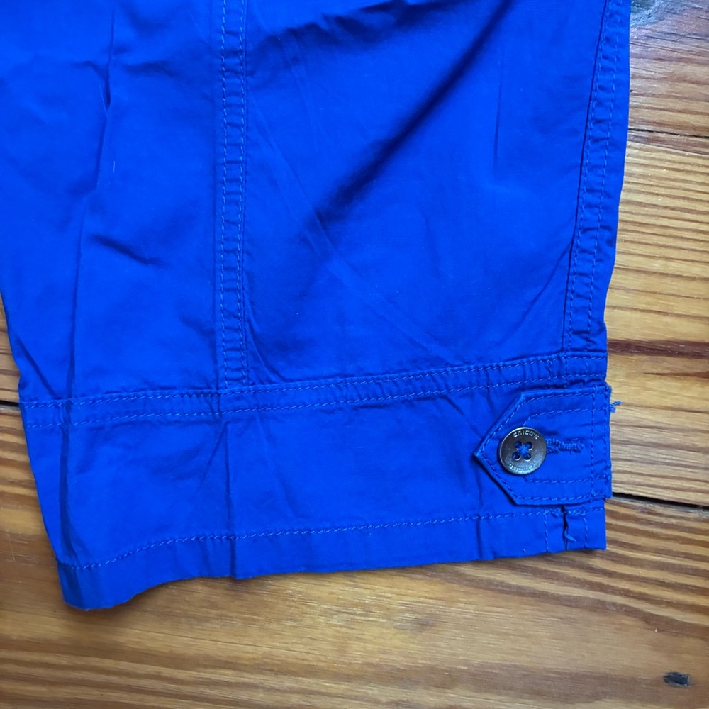 Chico's Blue Cropped Pants, EUC, 2.5 L 14 - Picture 9 of 10